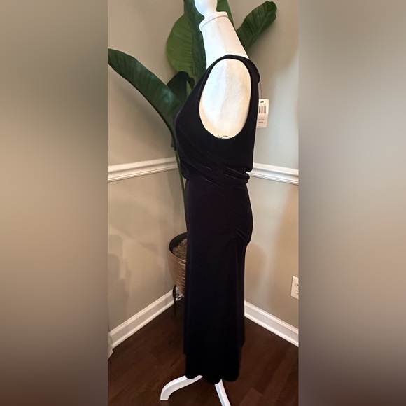 NWT BCBG Max Azria Essentials black cocktail dress - size M - Picture 2 of 6